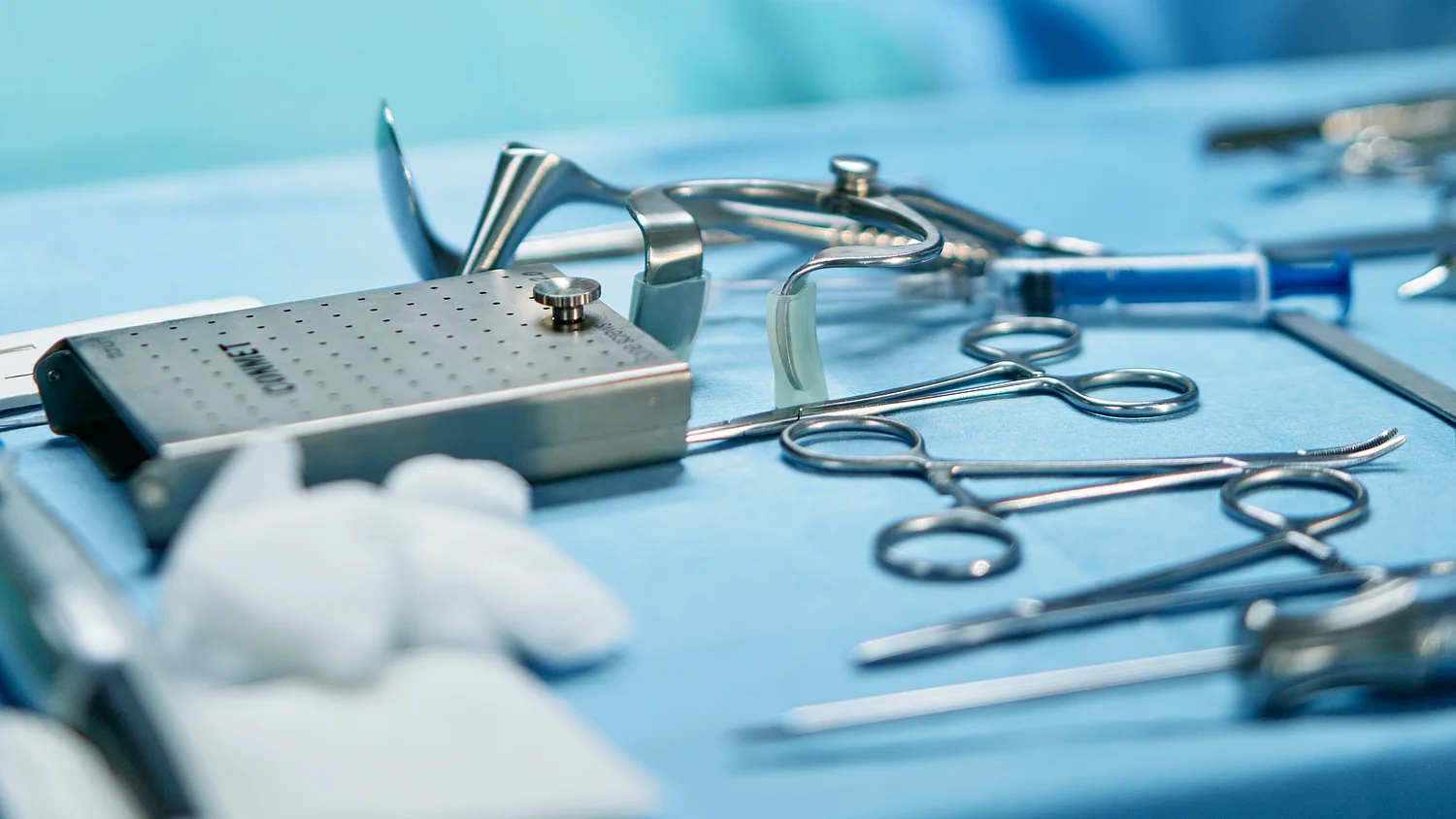 PEG - Medizinische Geräte PEG - Medizinische Geräte während einer Operation
