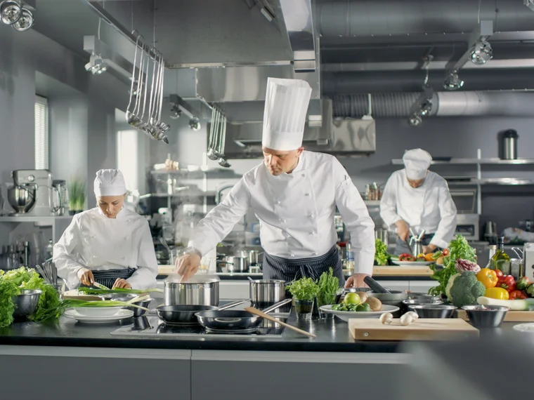 PEG - Verpflegungsmanagement PEG - Köche in der Küche